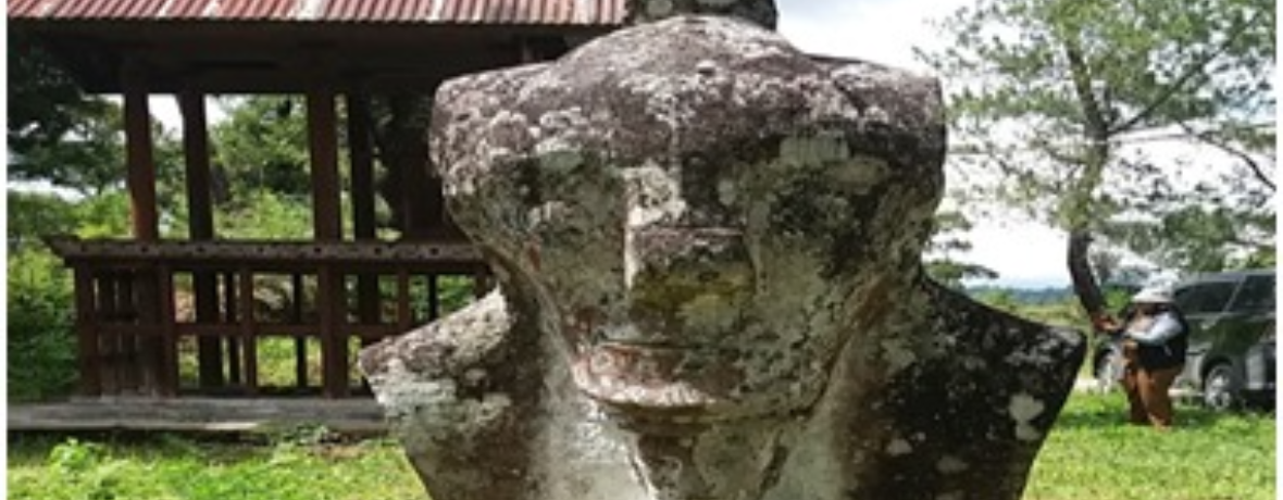 SARKOFAGUS OMPU OLOAN BANJARNAHOR